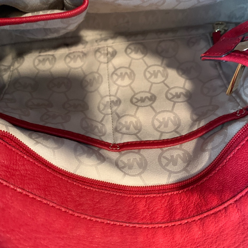 Michael Kors Red Leather Shoulder Bag - Picture 4 of 9